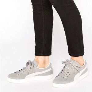 Puma Women's Classic Gray Sneakers size 6